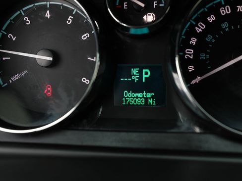 Used 2014 Chevrolet Captiva Sport LT image 21