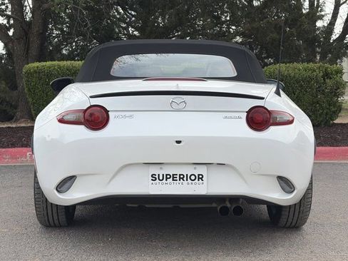 Used 2022 MAZDA MX-5 Miata Club image 5