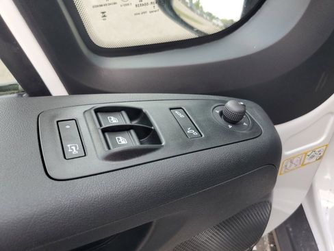 New 2025 RAM ProMaster 2500 w/ Convenience Group image 9