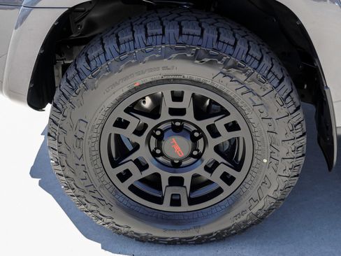 Certified 2023 Toyota 4Runner TRD Off-Road Premium w/ Moonroof Package AWD/4WD image 12