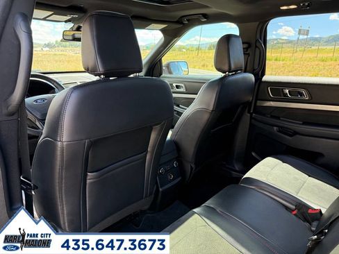 Used 2019 Ford Explorer XLT w/ Equipment Group 202A AWD/4WD image 29