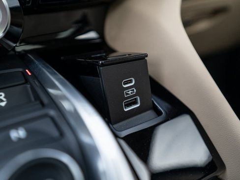 Certified 2023 Acura MDX SH-AWD w/ Technology Package image 35