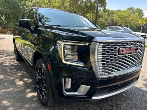 Used 2021 GMC Yukon XL Denali w/ Denali Ultimate Package AWD/4WD image 4
