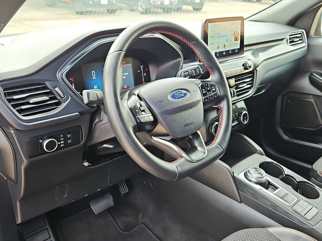 Used 2025 Ford Escape ST-Line AWD/4WD image 15