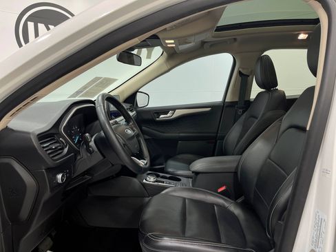 Used 2020 Ford Escape SEL FWD image 13