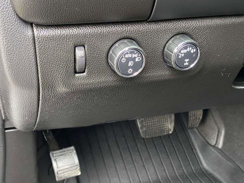 Used 2020 GMC Canyon Denali image 8