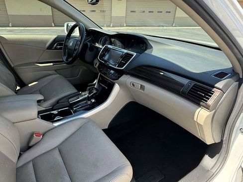 Used 2016 Honda Accord EX-L image 17