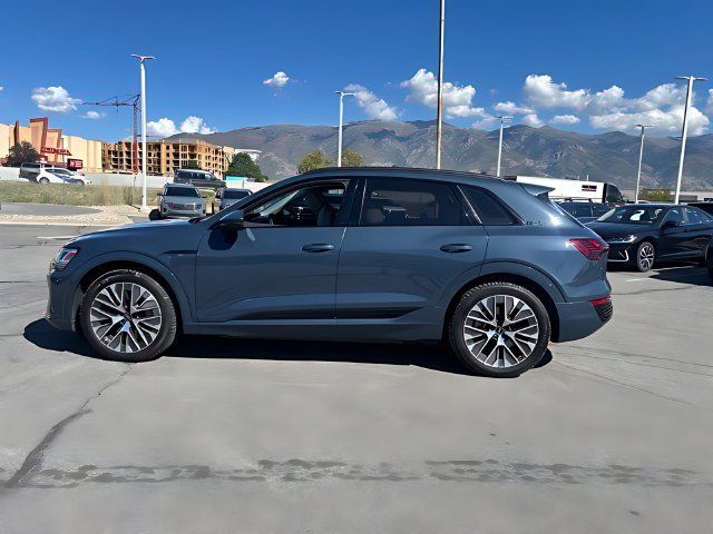 Used 2024 Audi Q8 e-tron Premium Plus AWD/4WD image 6