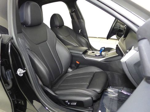 Used 2023 BMW i4 eDrive35 image 19