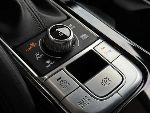 Used 2023 Kia Telluride EX w/ EX Captain's Chair Package AWD/4WD image 20