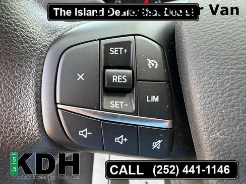 Used 2024 Ford Transit 350 XLT image 17