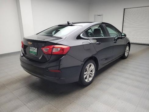 Used 2019 Chevrolet Cruze LT w/ LT Fleet Convenience Package FWD image 9