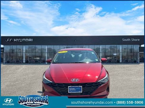 Certified 2023 Hyundai Elantra SEL w/ Convenience Package FWD image 2