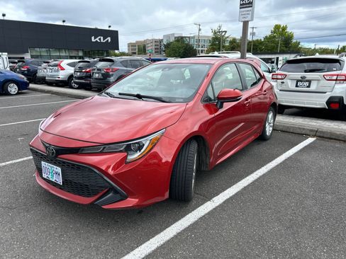 Used 2020 Toyota Corolla SE FWD image 1