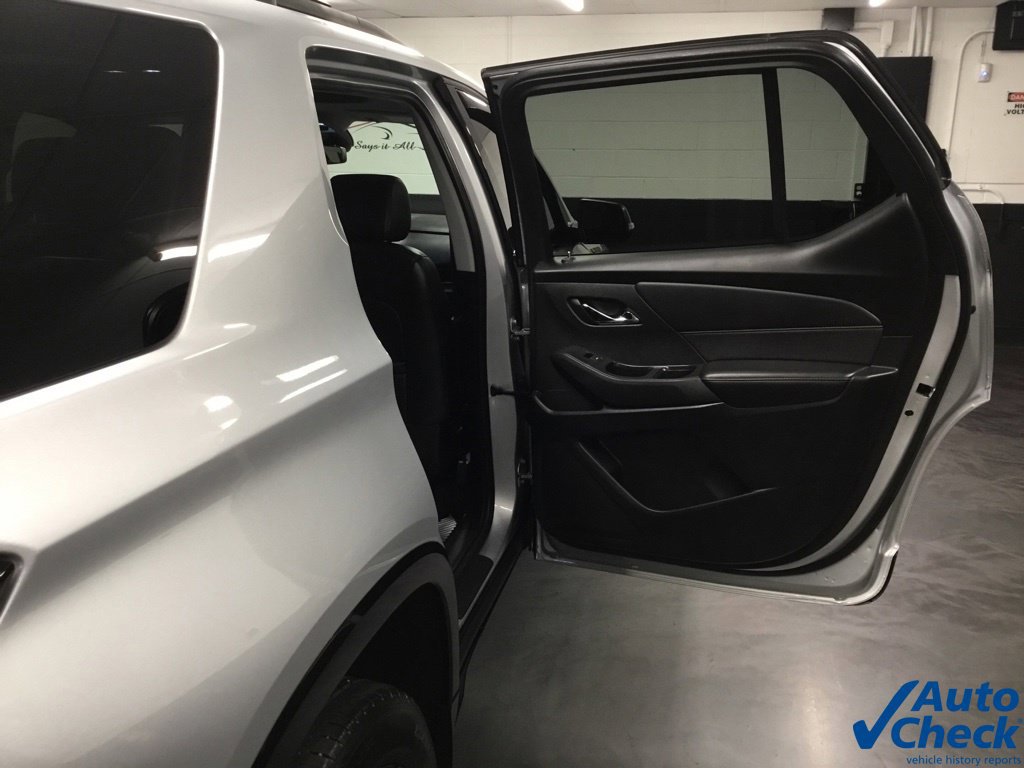 Used 2021 Chevrolet Traverse Premier w/ Redline Edition AWD/4WD image 15