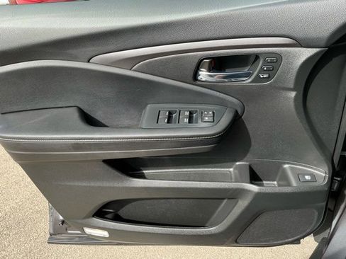 Used 2023 Honda Ridgeline RTL-E image 7