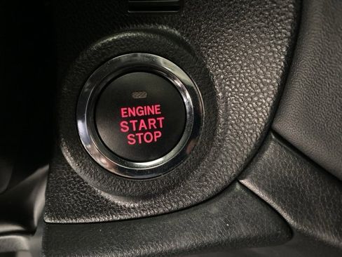 Certified 2022 Subaru Outback Limited image 16