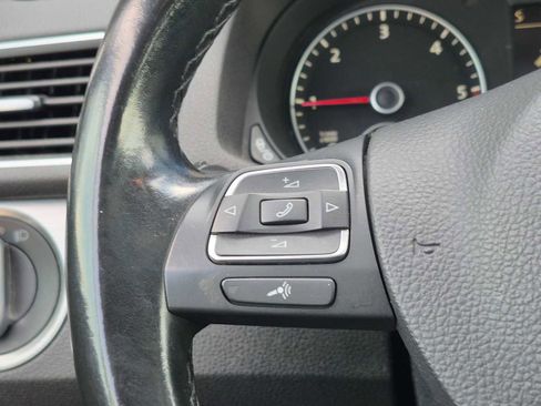 Used 2015 Volkswagen Passat TDI SE FWD image 22