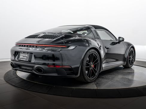 Certified 2022 Porsche 911 Targa 4 GTS AWD/4WD image 25
