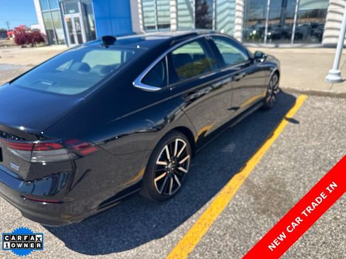 Used 2024 Honda Accord Touring image 4