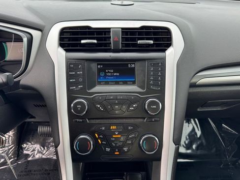 Used 2014 Ford Fusion S FWD image 31