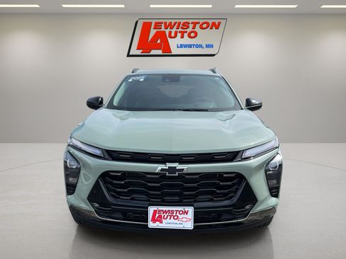Certified 2025 Chevrolet Trax ACTIV w/ Sunroof Package FWD image 9