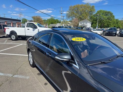 Used 2018 Mercedes-Benz S 560 4MATIC Sedan image 13