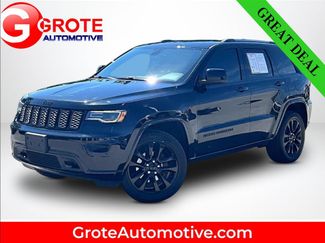 Used 2020 Jeep Grand Cherokee Altitude AWD/4WD video 1
