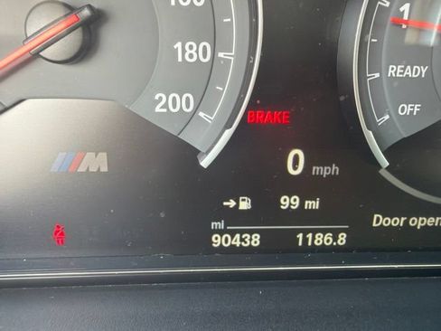Used 2016 BMW M4 Coupe RWD image 5