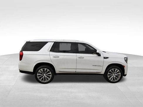 Used 2021 GMC Yukon Denali w/ Denali Premium Package image 5