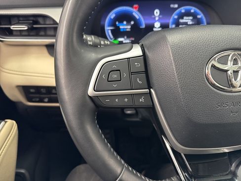 Used 2023 Toyota Highlander Platinum image 21