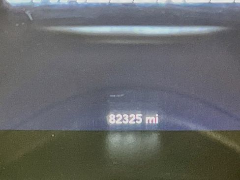 Used 2019 Dodge Challenger R/T RWD image 12