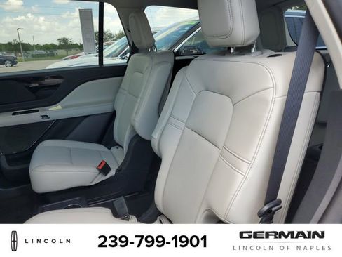 New 2025 Lincoln Aviator Premiere image 19