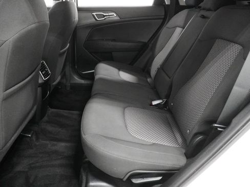 Used 2023 Kia Sportage LX image 16