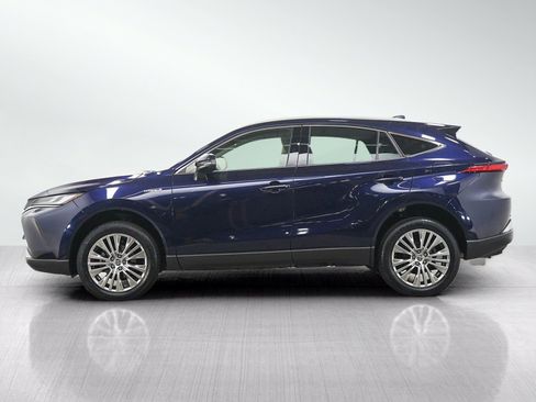 Used 2021 Toyota Venza XLE w/ Softex Package AWD/4WD image 2