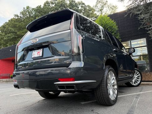 Used 2022 Cadillac Escalade Premium Luxury w/ Performance Package AWD/4WD image 13