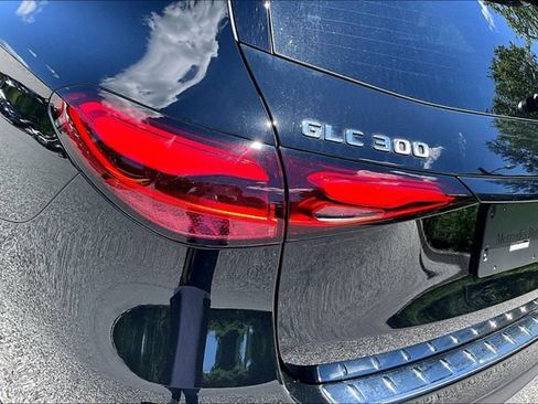 Used 2026 Mercedes-Benz GLC 300 4MATIC image 17
