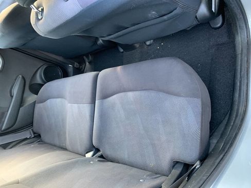 Used 2011 Honda Fit Sport image 11