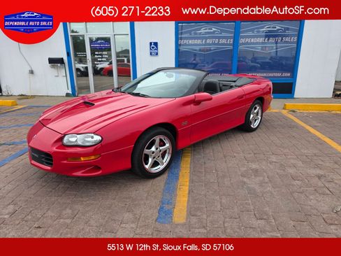 Used 1998 Chevrolet Camaro Z28 w/ SS Performance/Appearance Pkg RWD image 1