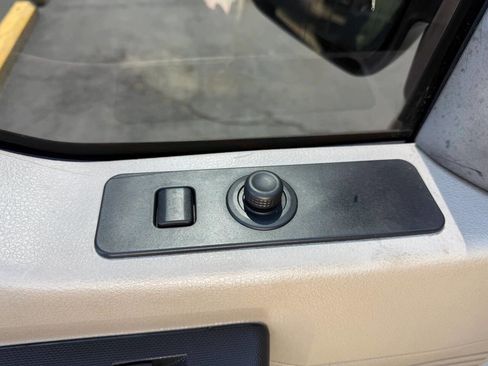 Used 2010 Ford F250 XLT AWD/4WD image 22