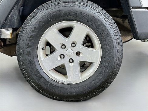 Used 2010 Jeep Wrangler Unlimited Sport AWD/4WD image 28