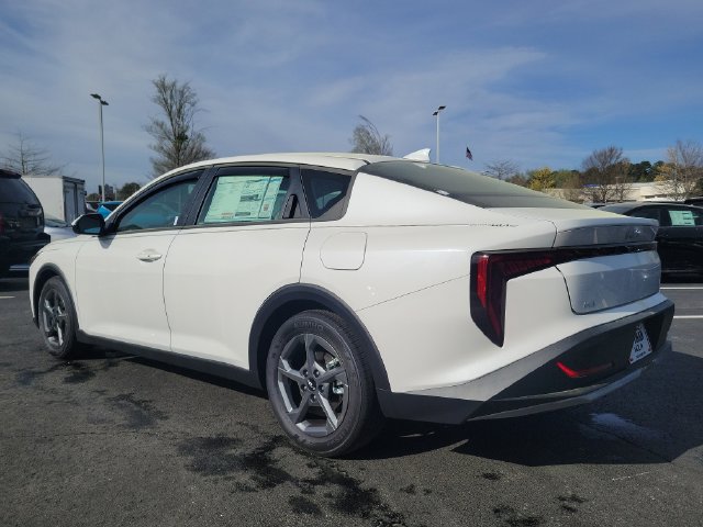 New 2026 Kia K4 FWD image 6