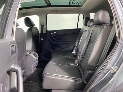 Used 2019 Volkswagen Tiguan SE w/ Panoramic Sunroof Package AWD/4WD image 27