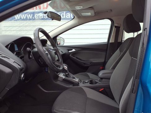 Used 2014 Ford Focus SE w/ SE Winter Package image 8