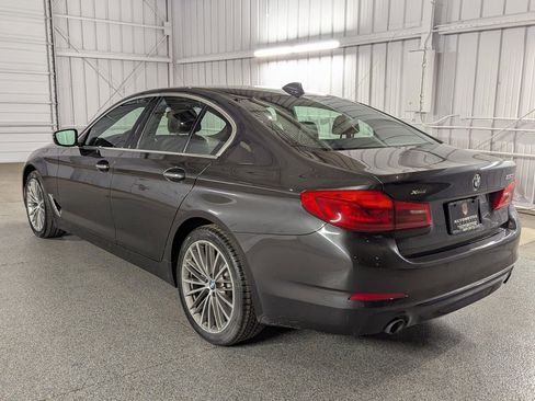 Used 2018 BMW 530i xDrive image 12