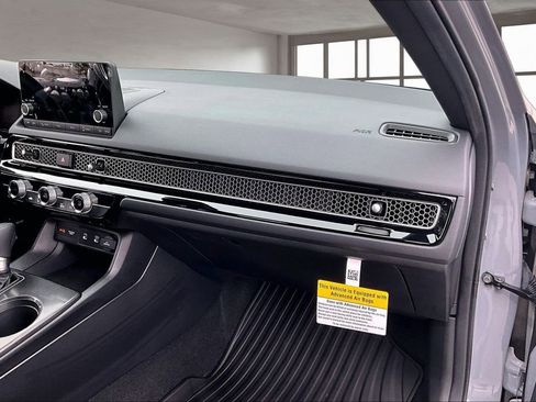 Certified 2025 Honda Civic Sport image 25