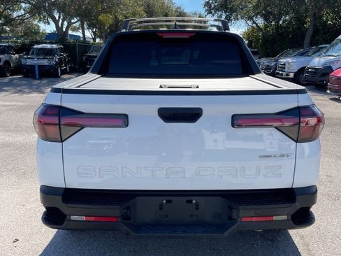 Used 2022 Hyundai Santa Cruz SEL Premium image 4