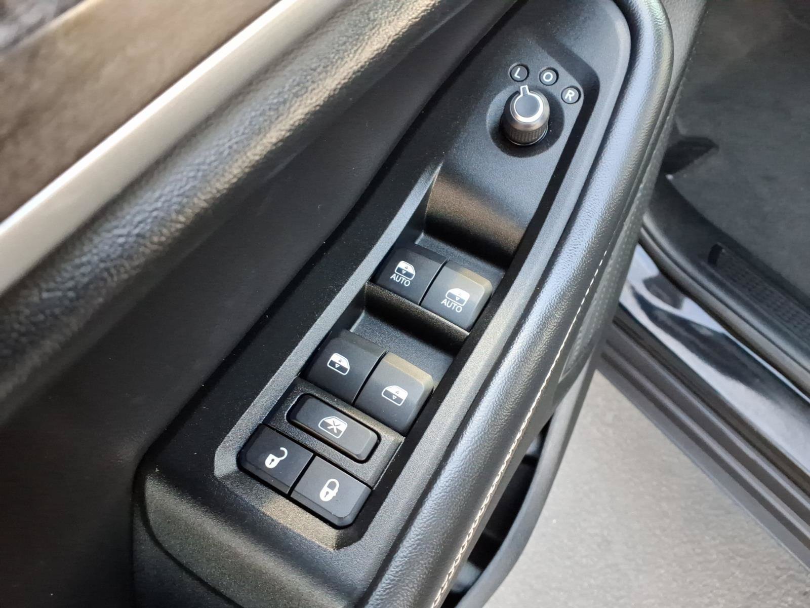 Used 2021 Jeep Grand Cherokee L Limited AWD/4WD image 15