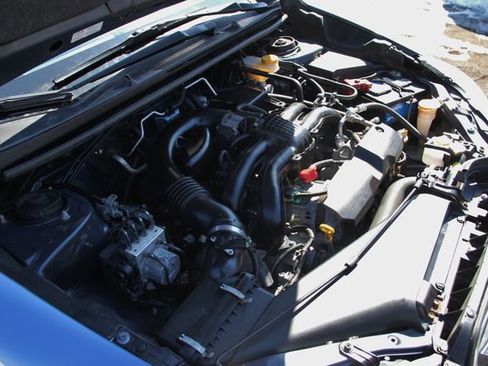 Used 2015 Subaru Crosstrek 2.0i Premium image 14