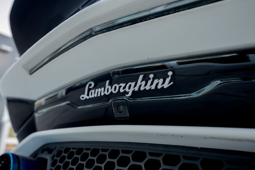 Used 2019 Lamborghini Aventador SVJ AWD/4WD image 30
